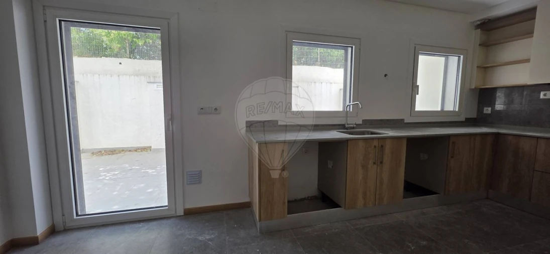 Apartamento T3 para Venda em Castanheira do Ribatejo e Cachoeiras Foto 10