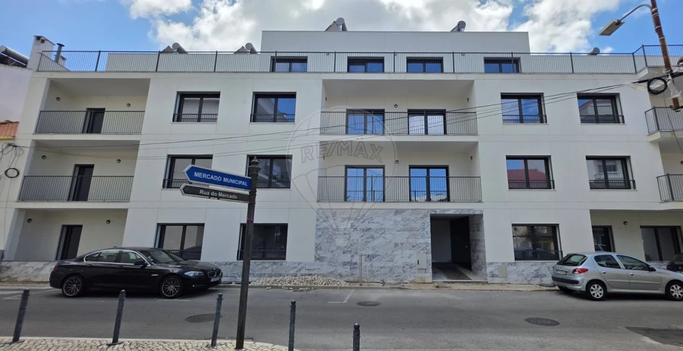 Apartamento T3 para Venda em Castanheira do Ribatejo e Cachoeiras Foto 1