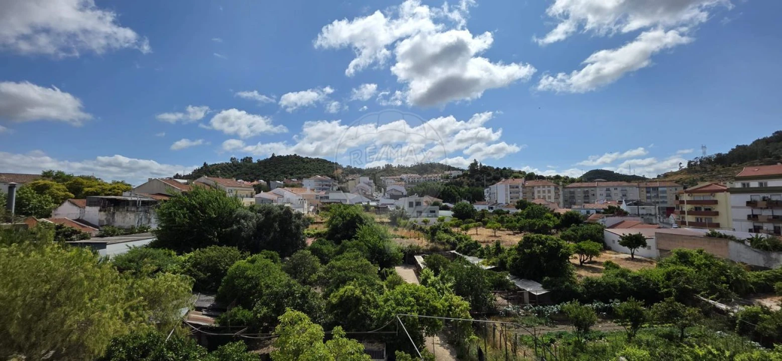Apartamento T3 para Venda em Castanheira do Ribatejo e Cachoeiras Foto 13