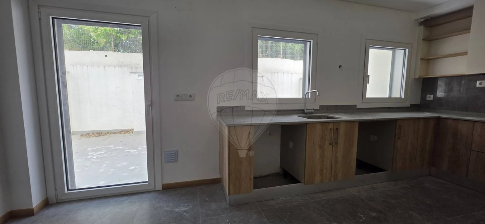 Apartamento T3 para Venda em Castanheira do Ribatejo e Cachoeiras Foto 10