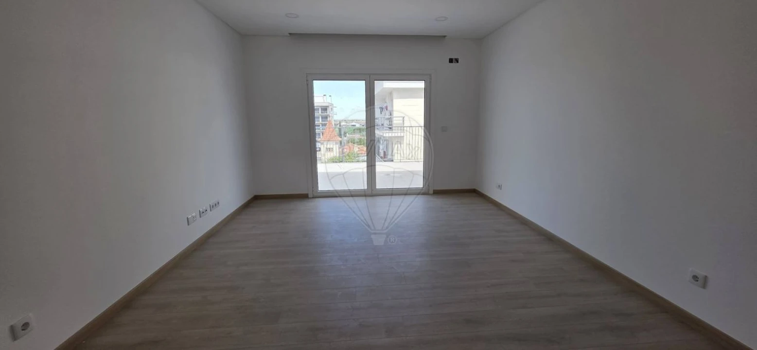 Apartamento T3 para Venda em Castanheira do Ribatejo e Cachoeiras Foto 15