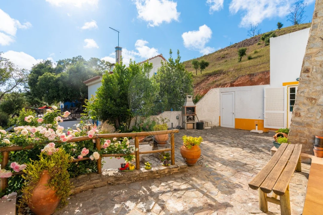 Moradia T7 para Venda em São Teotónio Foto 43