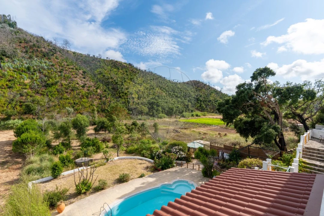 Moradia T7 para Venda em São Teotónio Foto 14