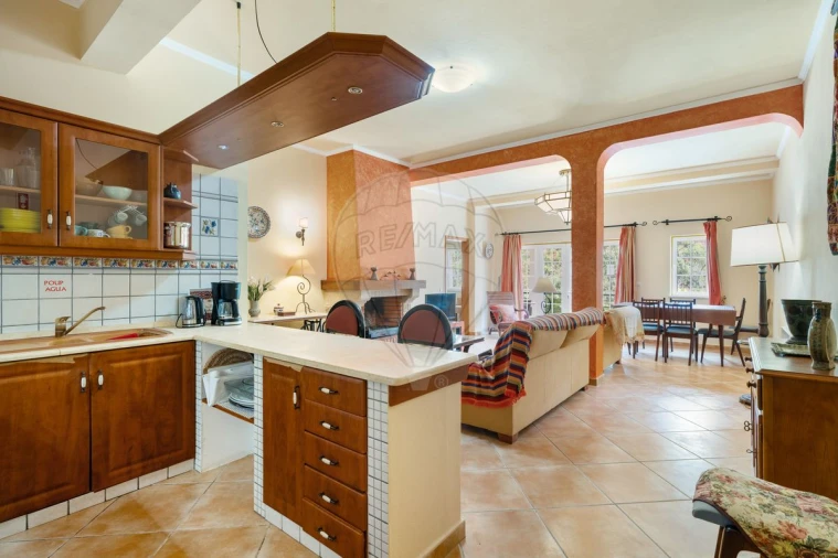 Moradia T7 para Venda em São Teotónio Foto 31