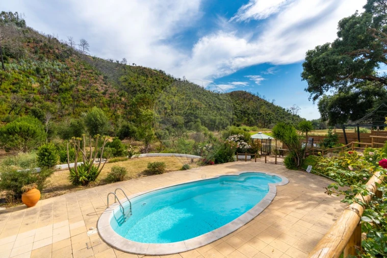 Moradia T7 para Venda em São Teotónio Foto 44