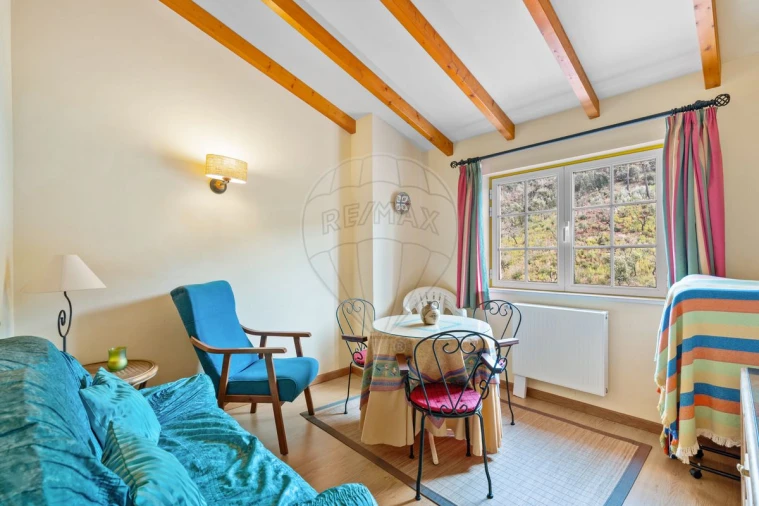 Moradia T7 para Venda em São Teotónio Foto 19