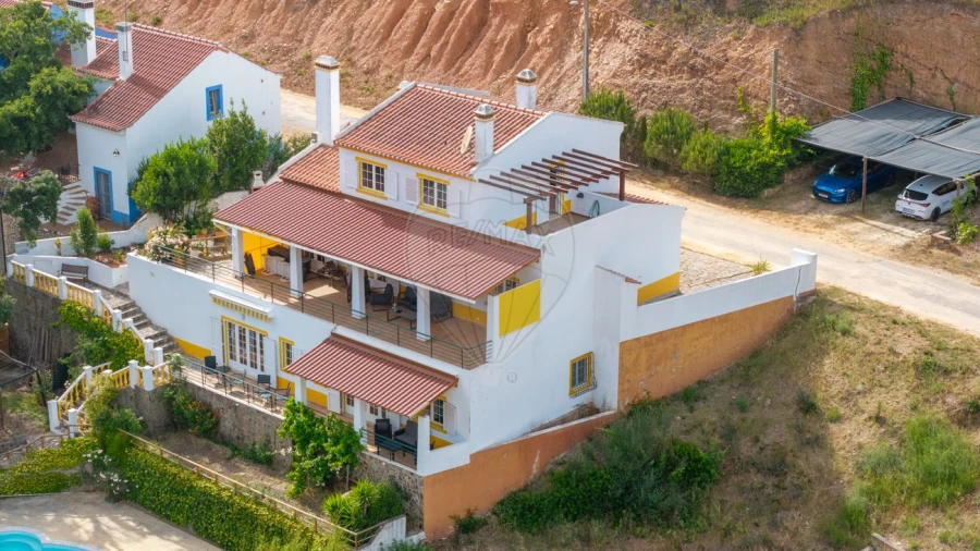 Moradia T7 para Venda em São Teotónio Foto 3