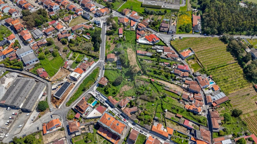 Prédio para Venda em Gondomar (São Cosme), Valbom e Jovim Foto 3