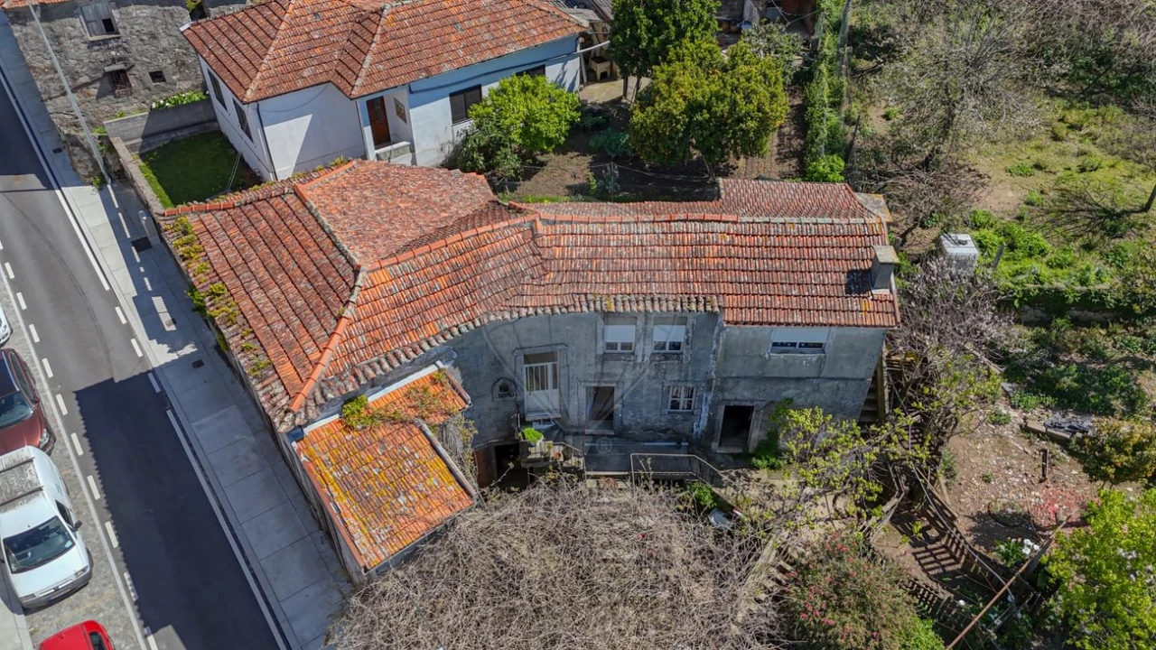 Prédio para Venda em Gondomar (São Cosme), Valbom e Jovim Foto 1