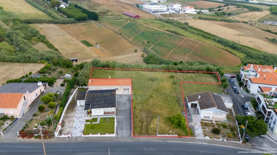 Terreno para Venda em Lourinhã e Atalaia Foto 10