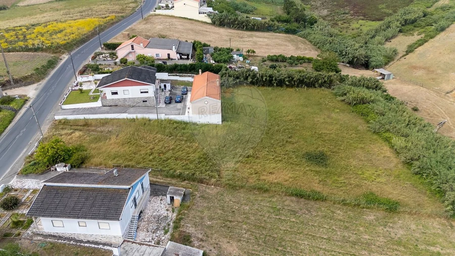 Terreno para Venda em Lourinhã e Atalaia Foto 7
