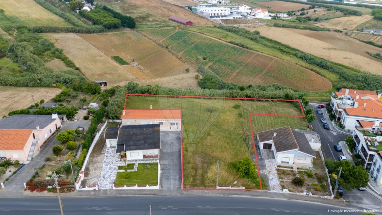 Terreno para Venda em Lourinhã e Atalaia Foto 10