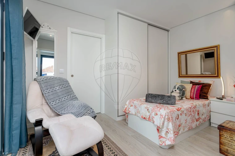 Moradia T3 para Venda em Quinta do Conde Foto 46