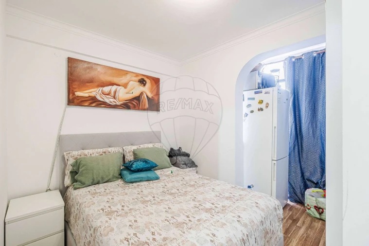 Apartamento T3 para Venda em Rio de Mouro Foto 3