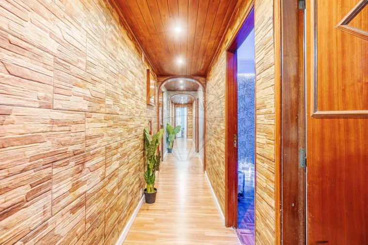 Apartamento T3 para Venda em Rio de Mouro Foto 4