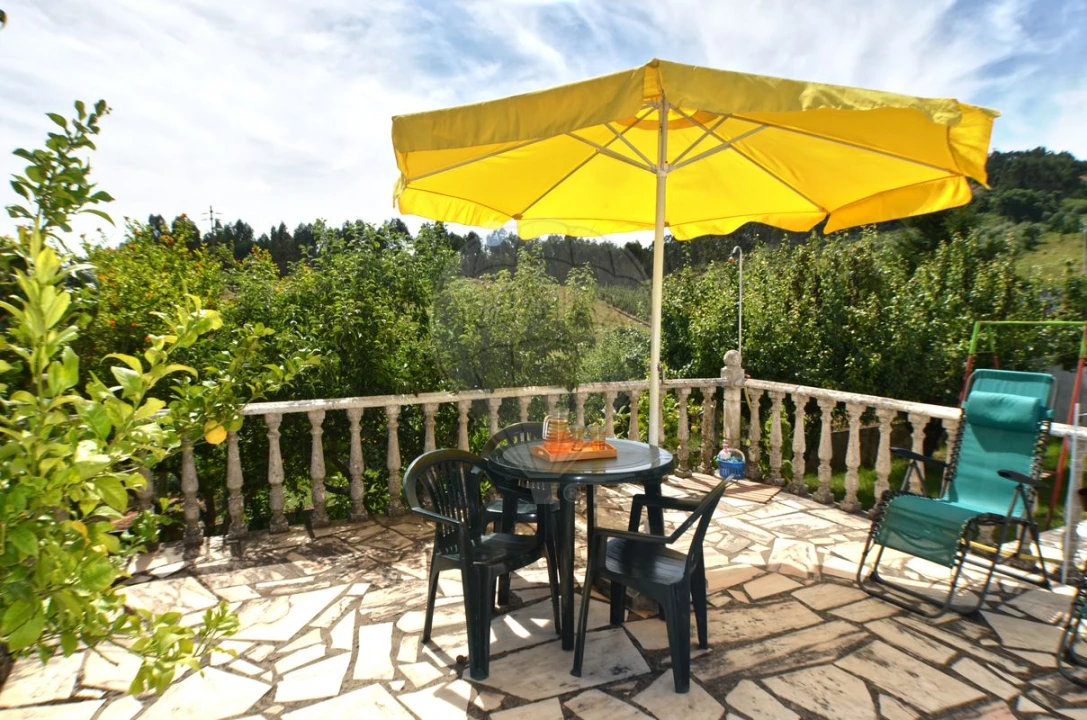 Moradia T4 para Venda em Alguber Foto 11