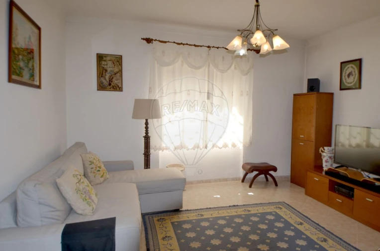 Moradia T4 para Venda em Alguber Foto 27