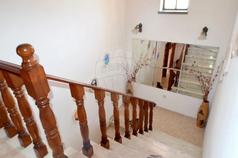 Moradia T4 para Venda em Alguber Foto 42