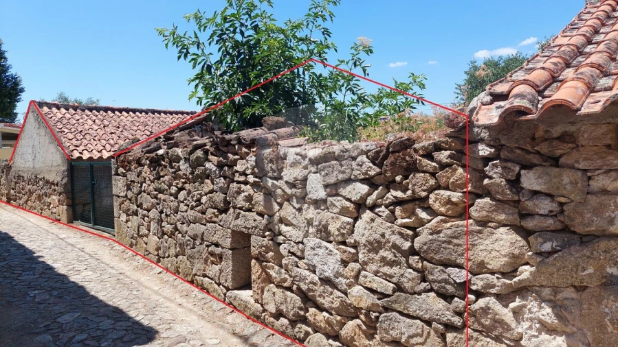 Moradia T1 para Venda em Freixo de Numão Foto 6