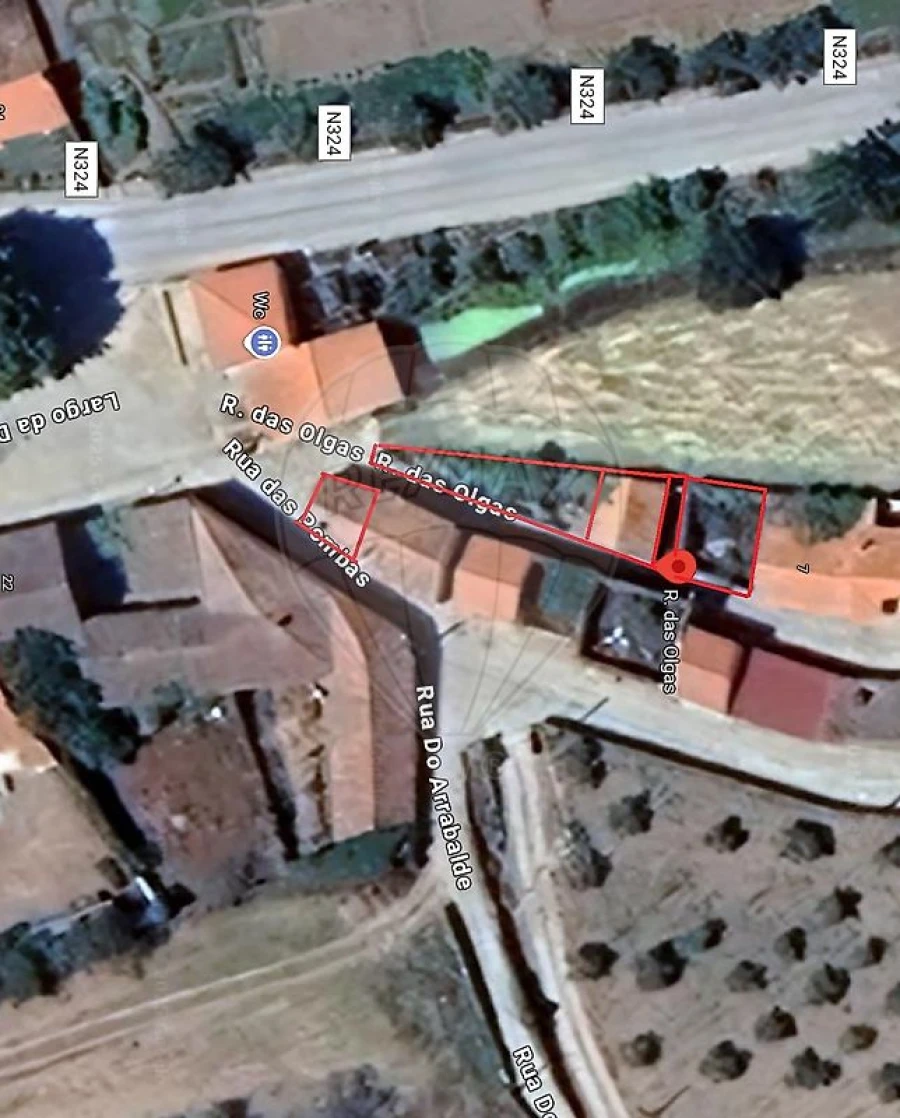 Moradia T1 para Venda em Freixo de Numão Foto 11