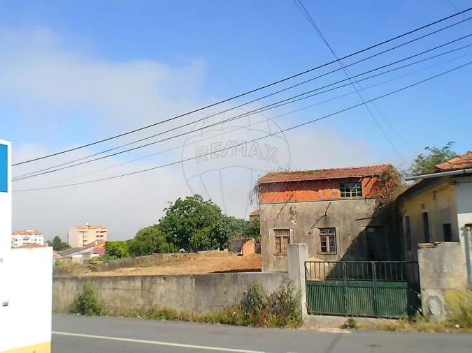 Moradia T4 para Venda em Esmoriz Foto 4