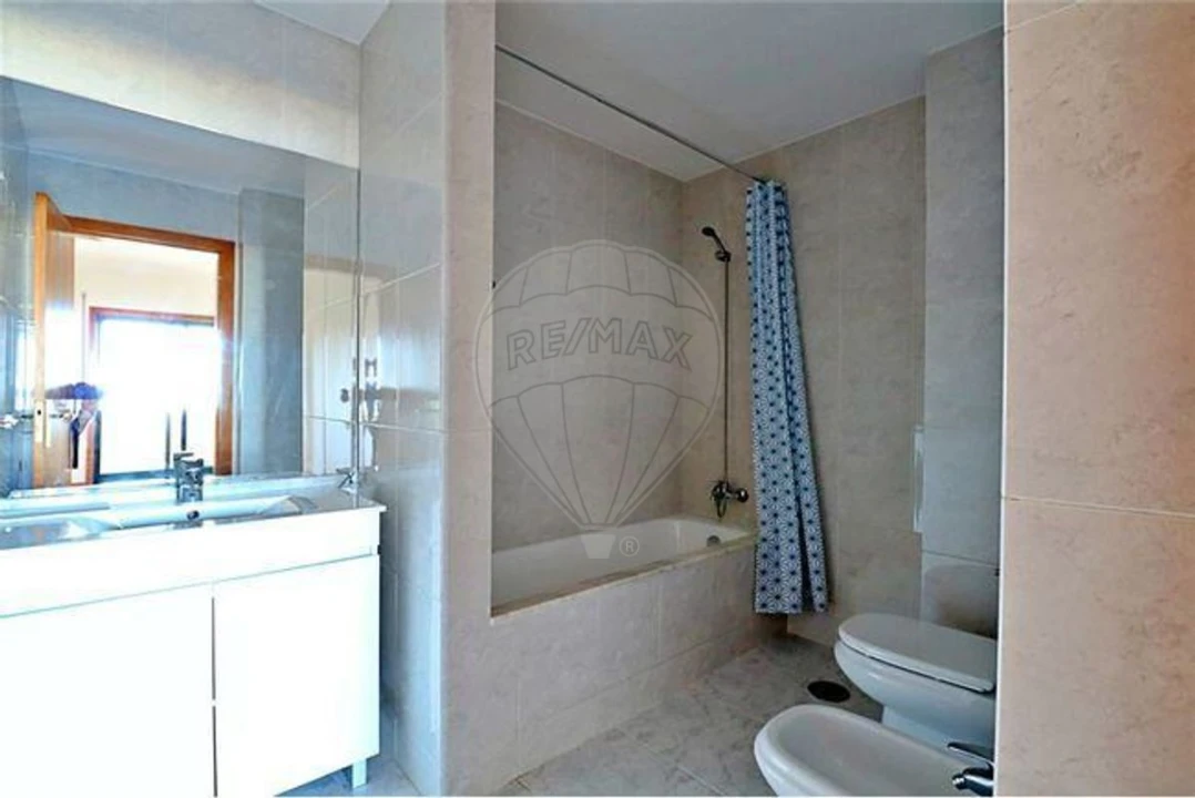Apartamento T3 para Arrendamento em São Felix da Marinha Foto 42