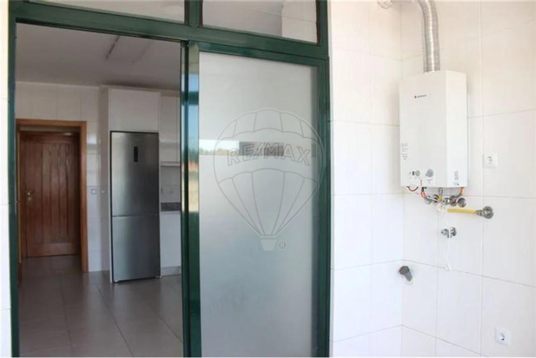 Apartamento T3 para Arrendamento em São Felix da Marinha Foto 26