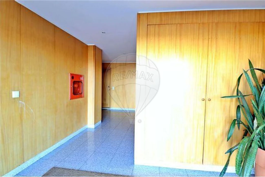 Apartamento T3 para Arrendamento em São Felix da Marinha Foto 11