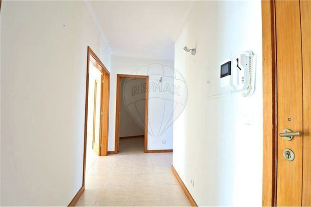 Apartamento T3 para Arrendamento em São Felix da Marinha Foto 13