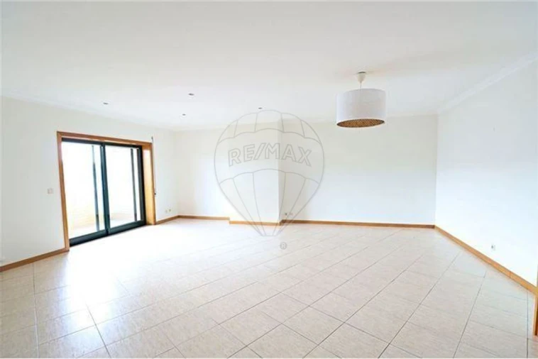 Apartamento T3 para Arrendamento em São Felix da Marinha Foto 17