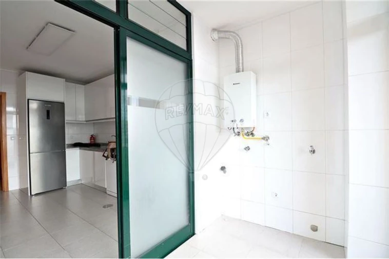 Apartamento T3 para Arrendamento em São Felix da Marinha Foto 25