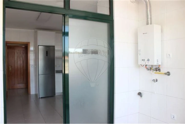 Apartamento T3 para Arrendamento em São Felix da Marinha Foto 26