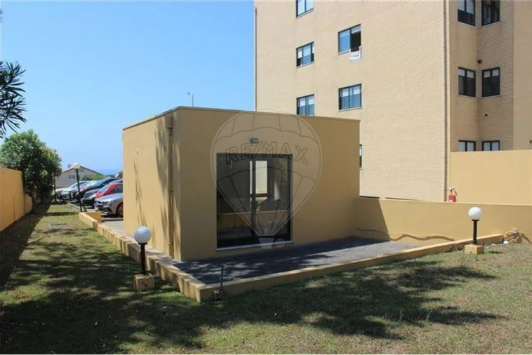 Apartamento T3 para Arrendamento em São Felix da Marinha Foto 4