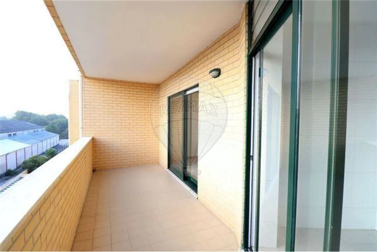 Apartamento T3 para Arrendamento em São Felix da Marinha Foto 28