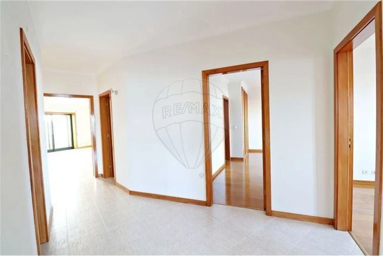 Apartamento T3 para Arrendamento em São Felix da Marinha Foto 15