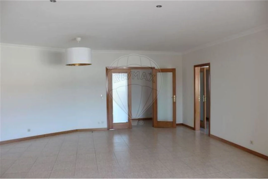 Apartamento T3 para Arrendamento em São Felix da Marinha Foto 20