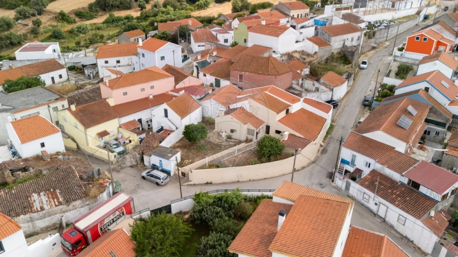 Moradia T2 para Venda em Sapataria Foto 1