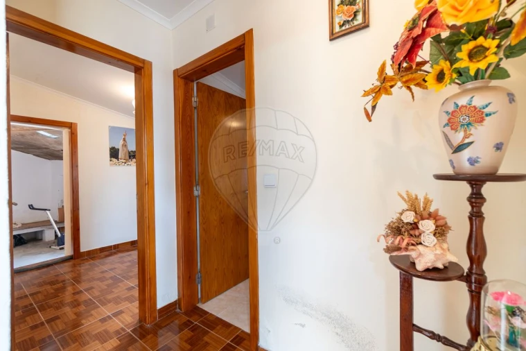 Moradia T2 para Venda em Sapataria Foto 22