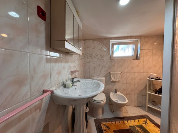 Moradia T4 para Venda em Casal Comba Foto 22