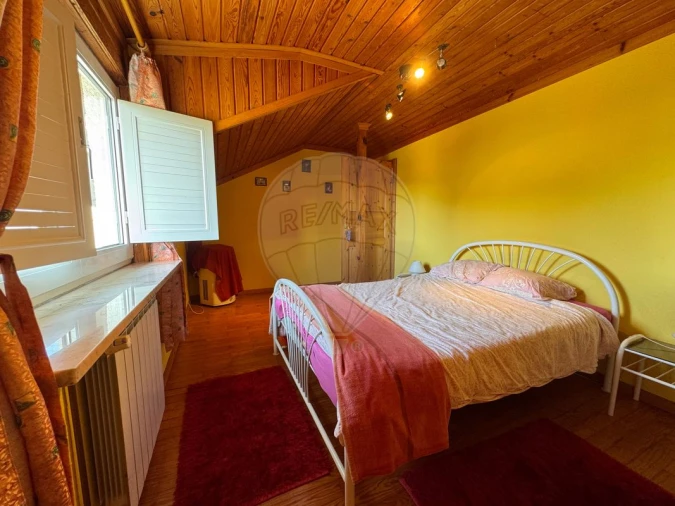 Moradia T4 para Venda em Casal Comba Foto 18