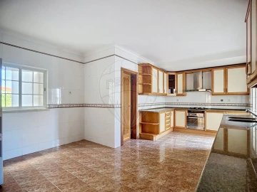 Apartamento T4 para Venda em Santa Maria e São Miguel, São Martinho, São Pedro Penaferrim
