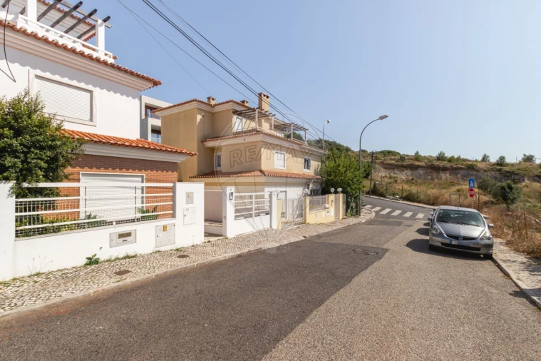 Moradia T3 para Venda em Oeiras e São Julião da Barra, Paço de Arcos e Caxias Foto 43