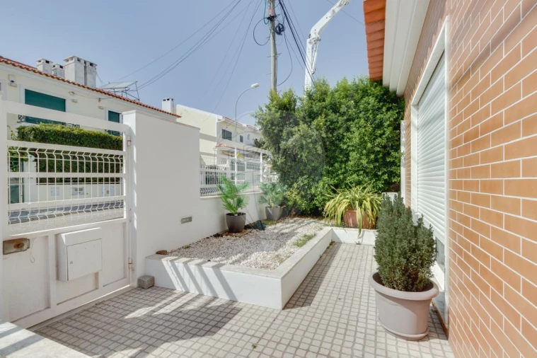 Moradia T3 para Venda em Oeiras e São Julião da Barra, Paço de Arcos e Caxias Foto 6