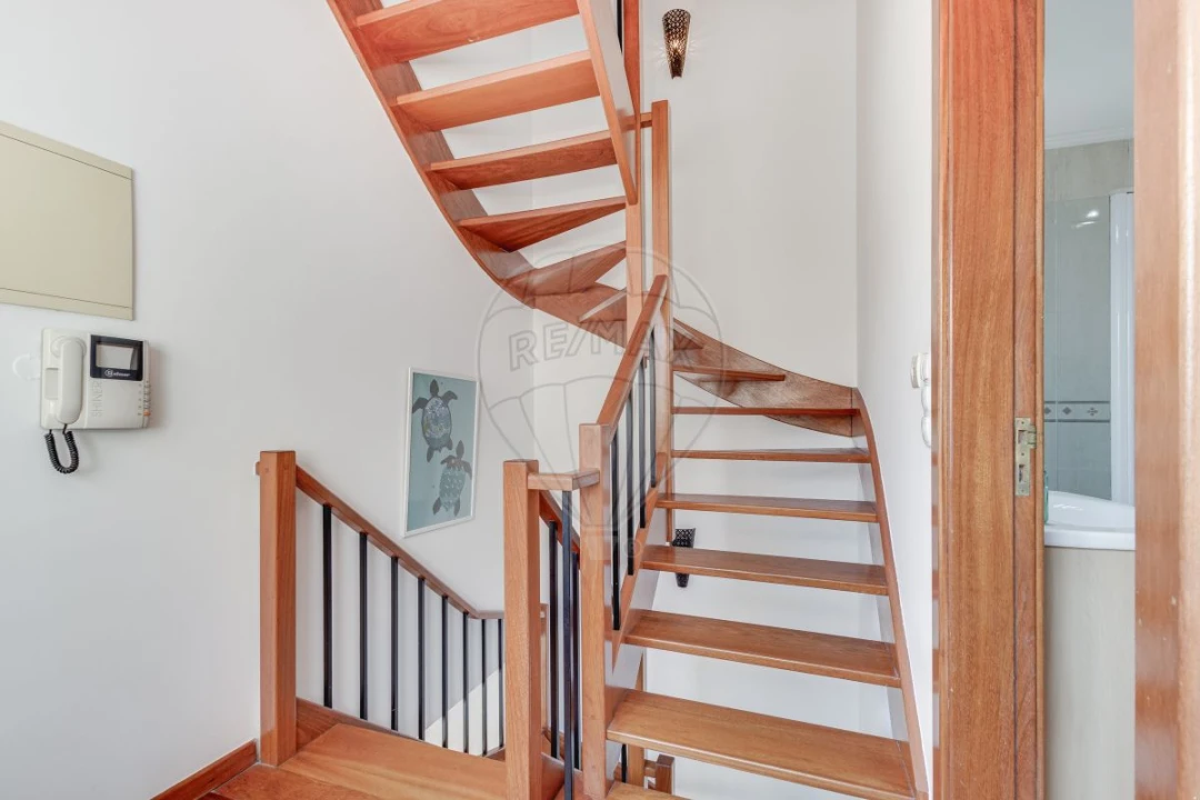 Moradia T3 para Venda em Oeiras e São Julião da Barra, Paço de Arcos e Caxias Foto 13