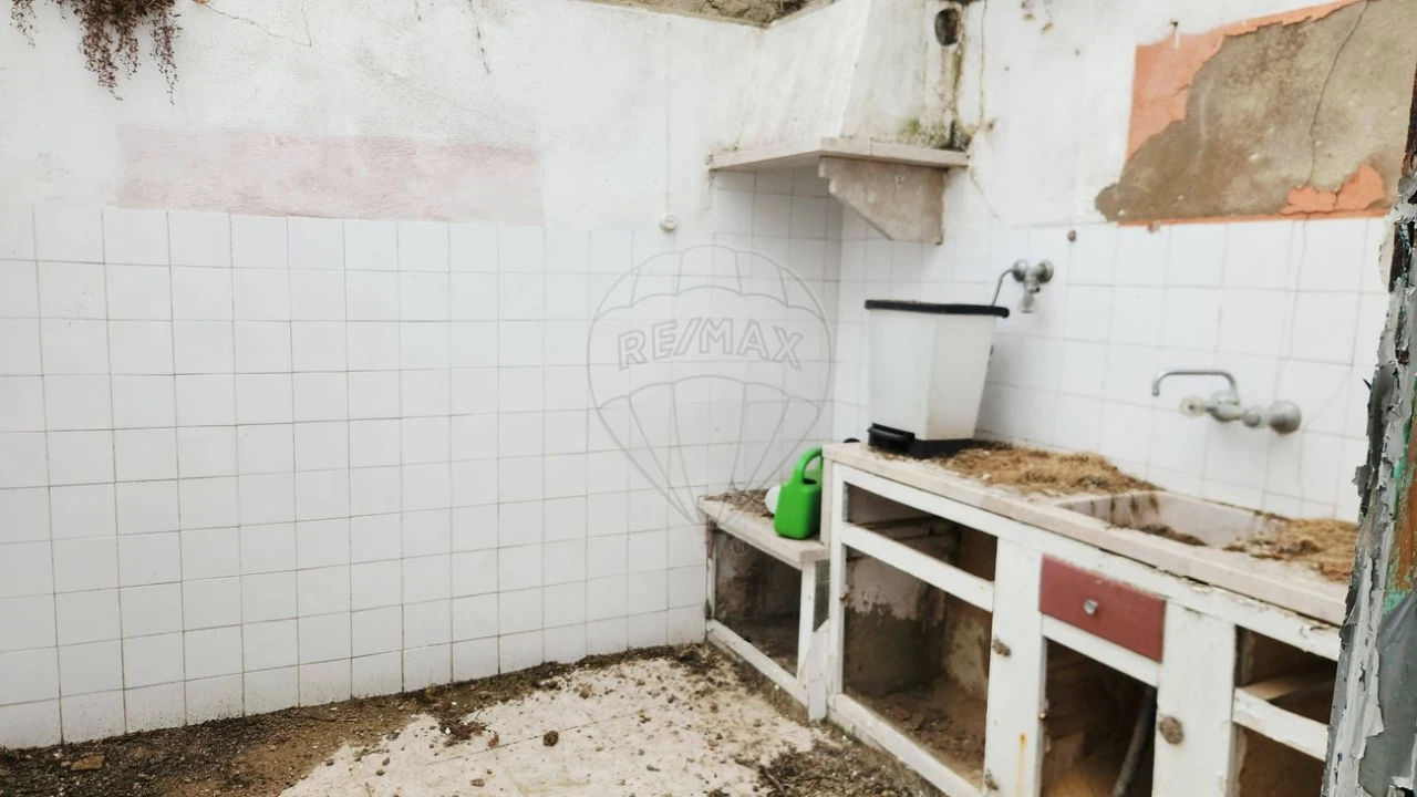 Moradia T3 para Venda em Almargem do Bispo, Pêro Pinheiro e Montelavar Foto 10