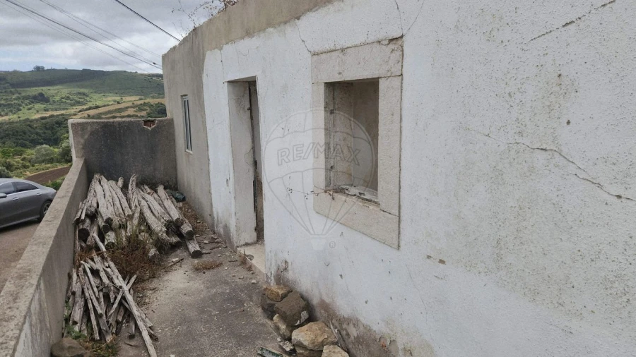 Moradia T3 para Venda em Almargem do Bispo, Pêro Pinheiro e Montelavar Foto 3