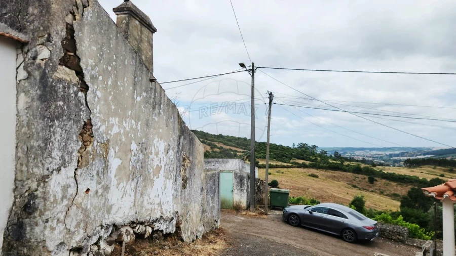 Moradia T3 para Venda em Almargem do Bispo, Pêro Pinheiro e Montelavar Foto 14