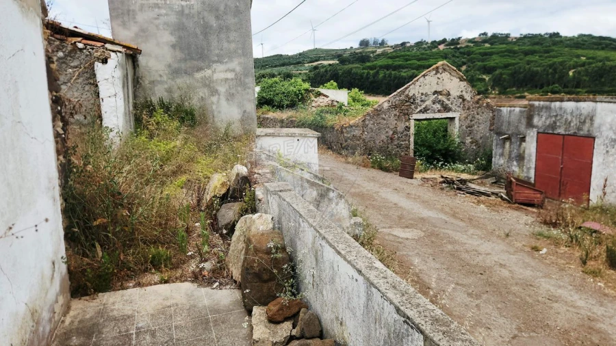 Moradia T3 para Venda em Almargem do Bispo, Pêro Pinheiro e Montelavar Foto 4