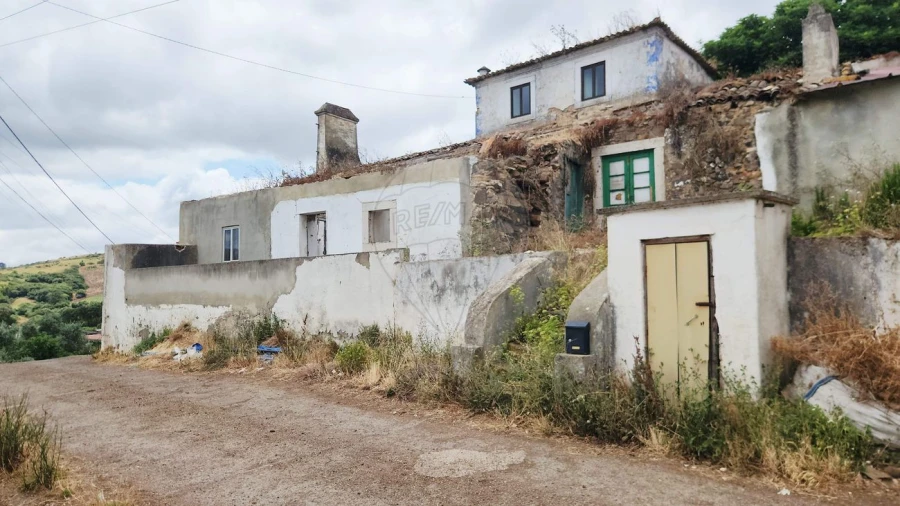 Moradia T3 para Venda em Almargem do Bispo, Pêro Pinheiro e Montelavar Foto 1