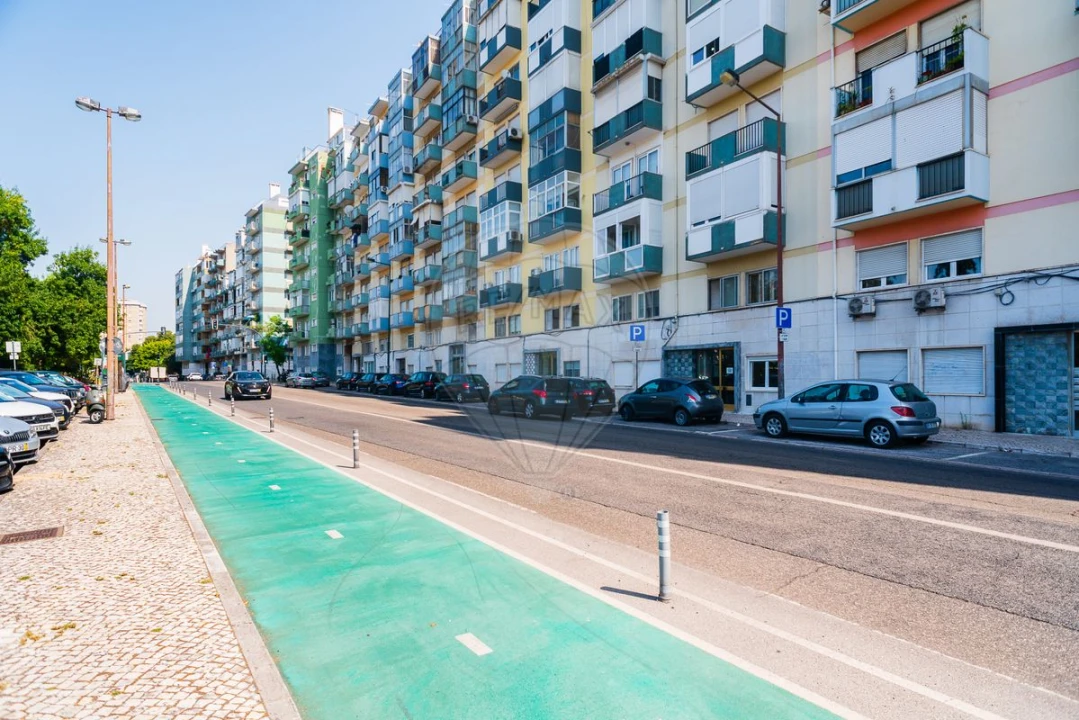 Apartamento T2 para Arrendamento em São Domingos de Benfica Foto 20